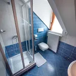 酒店 In Restavracija Pod Roglo 茨热塞