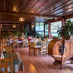 In Restavracija Pod Roglo 酒店 3*