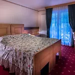 In Restavracija Pod Roglo 酒店 茨热塞