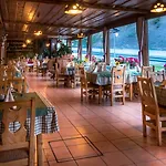 In Restavracija Pod Roglo 酒店 3*