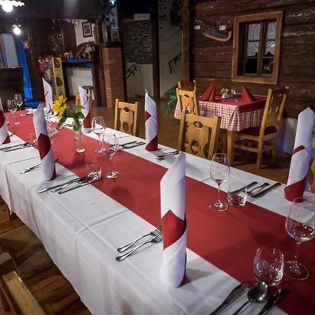 In Restavracija Pod Roglo Отель 3*