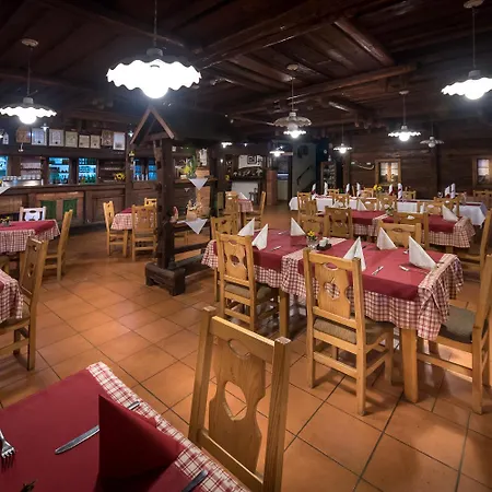 In Restavracija Pod Roglo Zreče