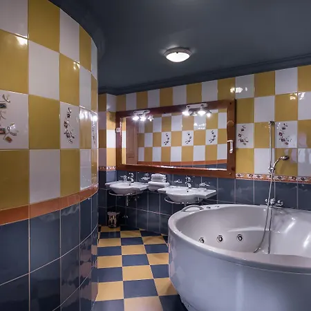 In Restavracija Pod Roglo 3* Zrece